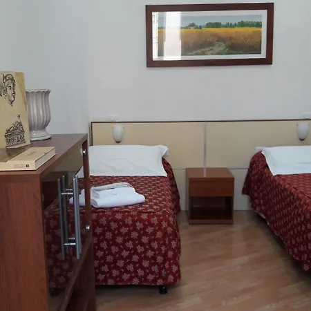 Mimosa Pantheon רומא