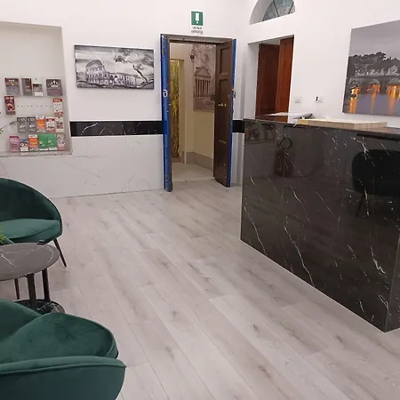 מלון Mimosa Pantheon