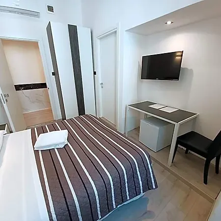 Hotel Mimosa Pantheon *