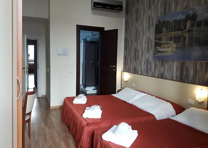 Mimosa Pantheon * רומא